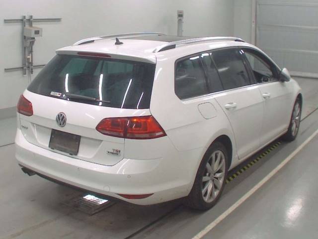 10065 VOLKSWAGEN GOLF VARIANT AUCHP 2014 г. (CAA Tokyo)